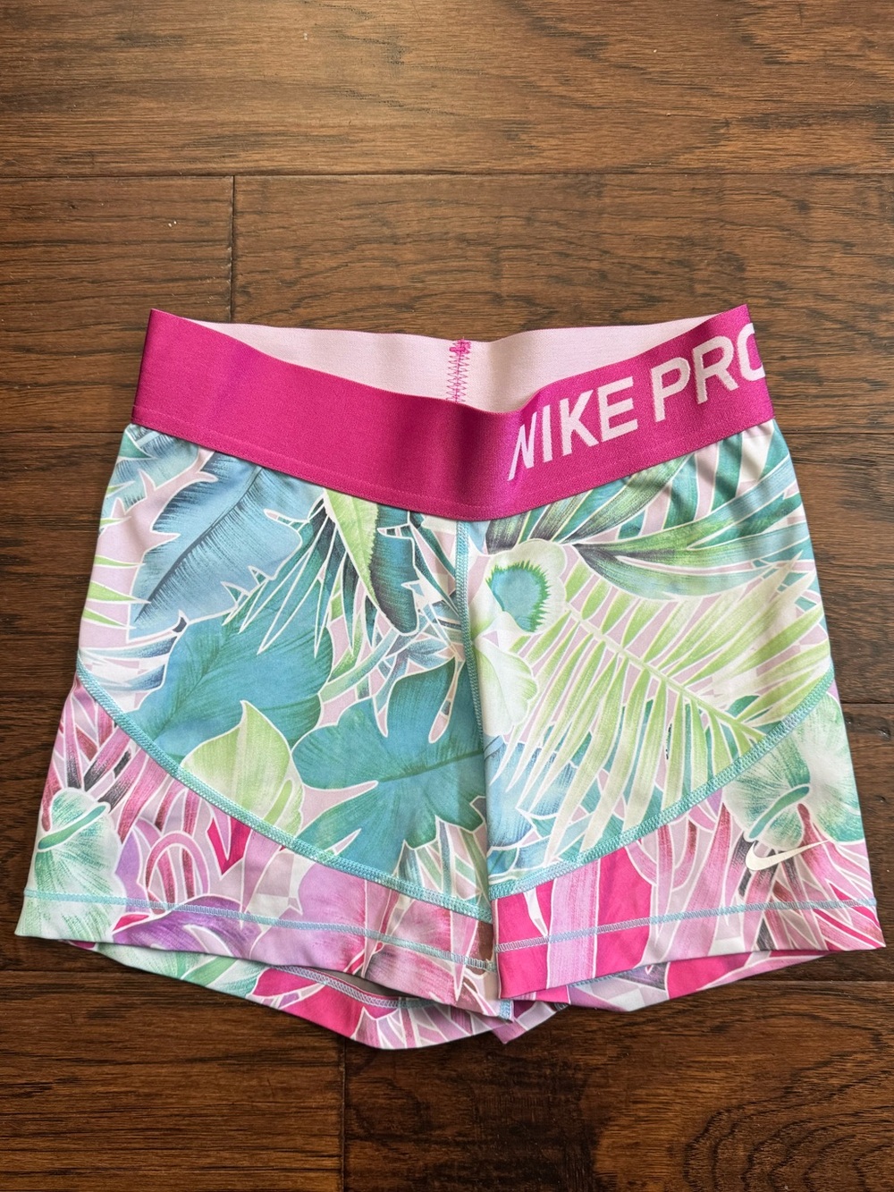 Nike pro dri-fit pink green tropical printed spandex shorts 💜